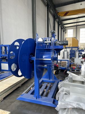 Zhengtai Motor Gücü'nden düşük voltajlı bileşenli AlTiB çubuk besleme ünitesi ve 2 parça çubuk rehber tüpü