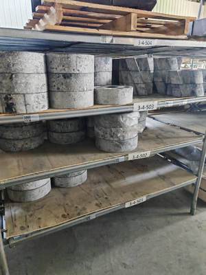 Döküm Parçaları Anti-Oksidasyon Grafit Rotor 90×950mm Erimiş Alüminyum ve Zorlu Fırın Kullanımı ve Gaz Giderme İçin