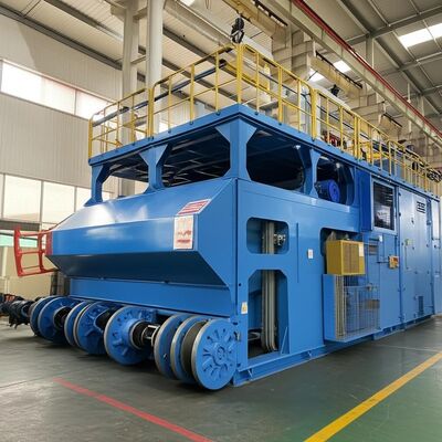 Vertikal kaldırma ve verimli şarj için teleskopik kollu değişken hurda konteynerleri ile fırın şarj aracı