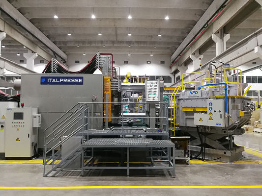 Alüminyum Eritme Dökme Sıvı Metal İçin 700KG İndüksiyon Alüminyum Tutma Ocağı