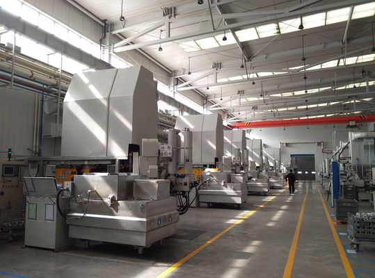 Gümüş 800KG 0.60MPa Alüminyum Eritme ve Tutma Fırını Alüminyum 950 Derece