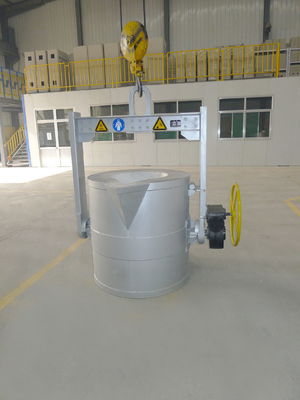 600KG Dökümhane Dökme Erimiş Alüminyum Transfer Kepçeleri Forklift Taban Vinç Askı