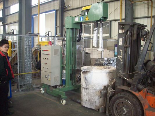 Rafine akışı parçacık boyutu kontrolü Rafine gaz basıncı ile ayarlanabilir Erimiş Alüminyum Degazing Makinesi
