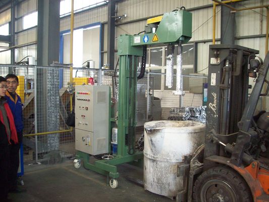 Düzenlenebilir Alüminyum Rafinasyon Gaz Dökme Makinesi Rafine Gaz Basıncı MPa 0.1 ila 0.6 ve Parçacık Boyutu mm ≤5